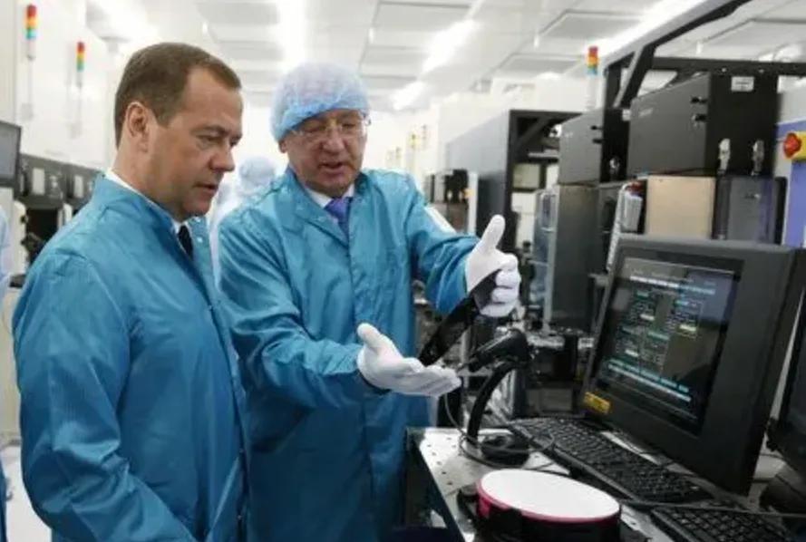 【技术解码】被摧毁的350nm工厂:为何俄军导弹生产线依然坚挺? 新闻